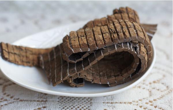 杜仲豬尾湯的功效與作用 杜仲豬尾湯的做法