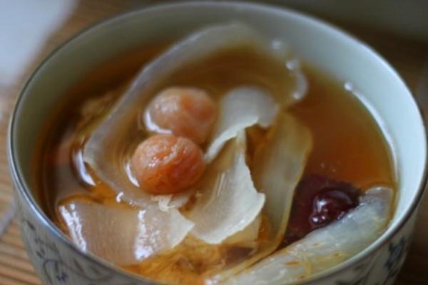 川芎白芷天麻燉豬腦的功效與作用及做法  川芎的功效和作用