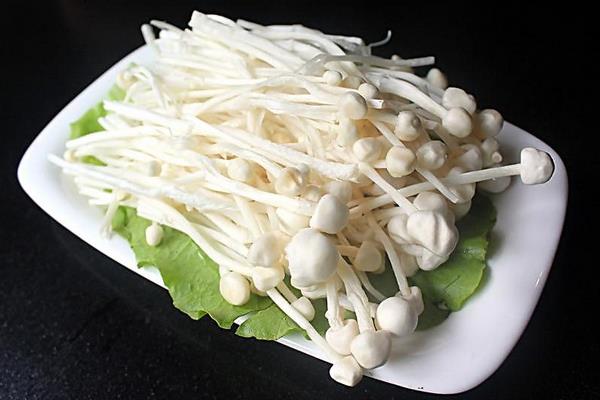 金針菇圖片大全 什么是金針菇