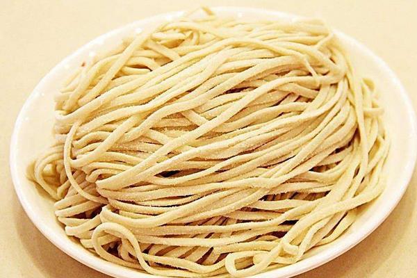 蘑菇面條怎么做好吃 蘑菇面市場價格多少錢一包