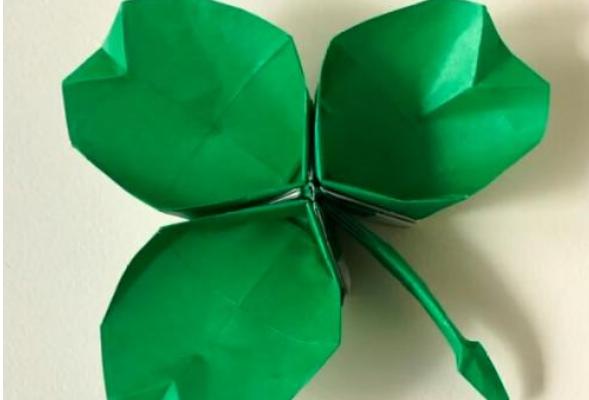 三葉草怎么折(圖解步驟) 三葉草花語傳說