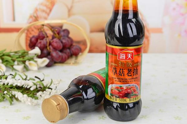 草菇老抽味道如何 草菇老抽和普通老抽有什么區(qū)別