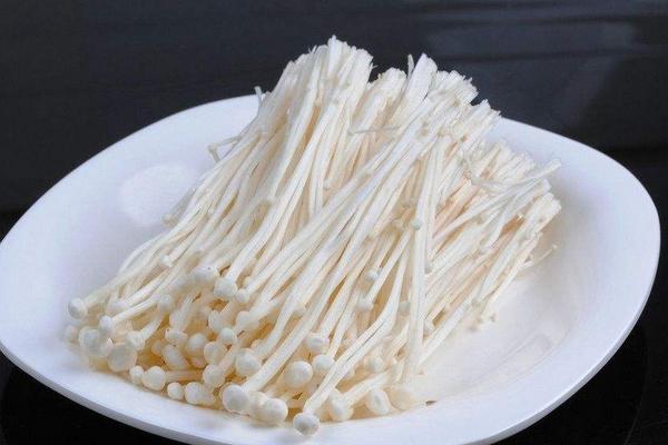 涼拌金針菇正宗做法 涼拌金針菇怎么做簡單又好吃