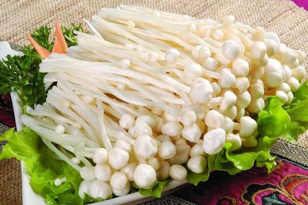 涼拌金針菇正宗做法 涼拌金針菇怎么做簡單又好吃