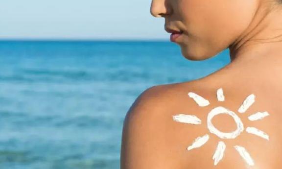 為什么夏天臉上癢 一到夏季皮膚就癢是什么原因怎么辦