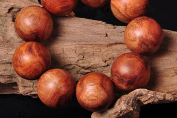 銀杏樹為什么那么珍貴 銀杏樹能加工手串嗎