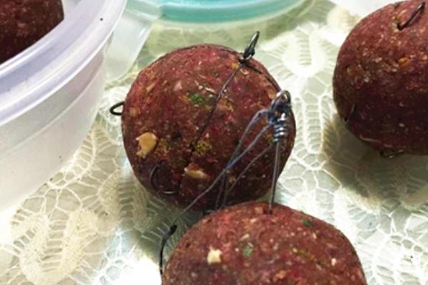 夏季釣魚技巧(南方、北方) 夏天釣魚用什么餌