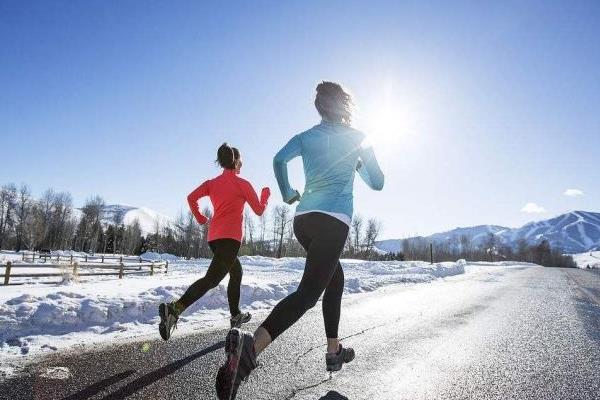 冬天手凍了生凍瘡了怎么辦 冬天怎么防止凍傷