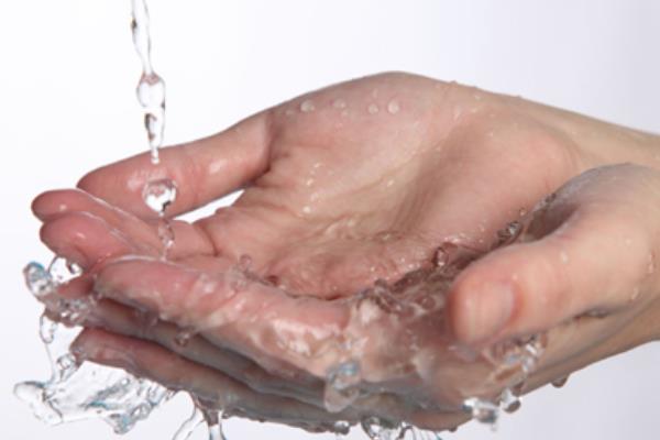 冬天手凍了生凍瘡了怎么辦 冬天怎么防止凍傷