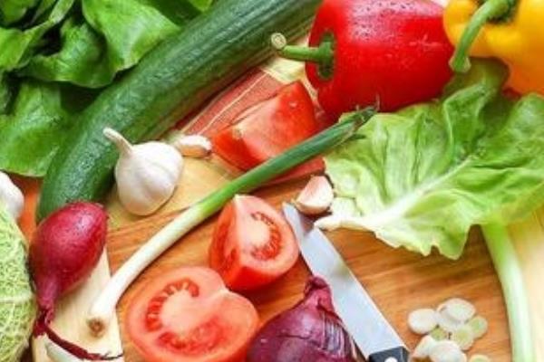 夏季養(yǎng)生菜譜大全 夏季有哪些水果蔬菜吃