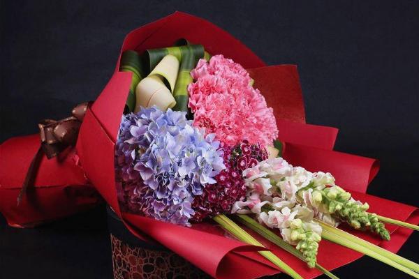 父親節(jié)送什么花 父親節(jié)是什么時(shí)候 父親節(jié)的由來