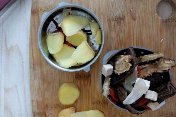 杜仲豬腰湯的功效與作用 杜仲豬腰湯的做法