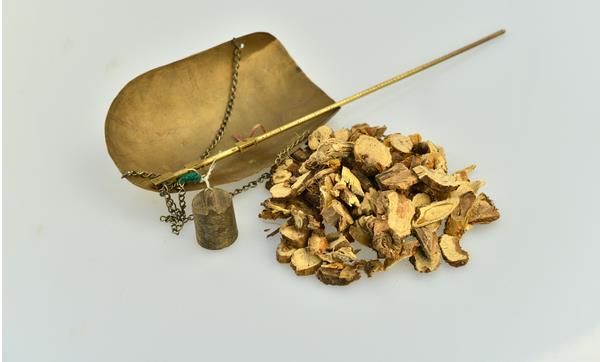 苦參的功效與作用及禁忌 苦參日常用法