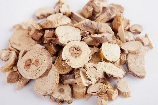 苦參的功效與作用及禁忌 苦參日常用法