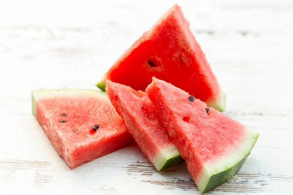 西瓜怎么挑 西瓜的功效與作用