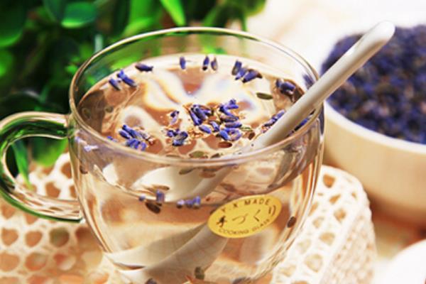 薰衣草茶的功效與作用及禁忌 薰衣草茶多久喝一次