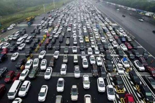 清明節高速免費嗎(怎么計算)清明節是法定節日嗎