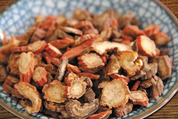 丹參和黨參的區(qū)別是什么 丹參的功效和作用