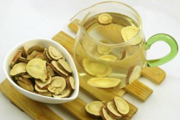 甘草泡水喝的功效與作用 甘草泡水喝的禁忌