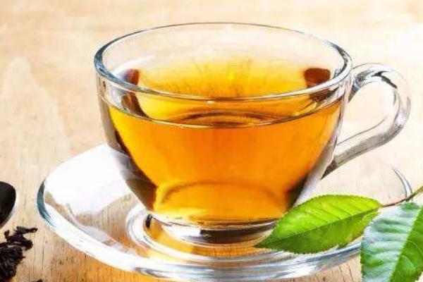 丹參泡水喝的功效與作用 丹參泡水喝的禁忌