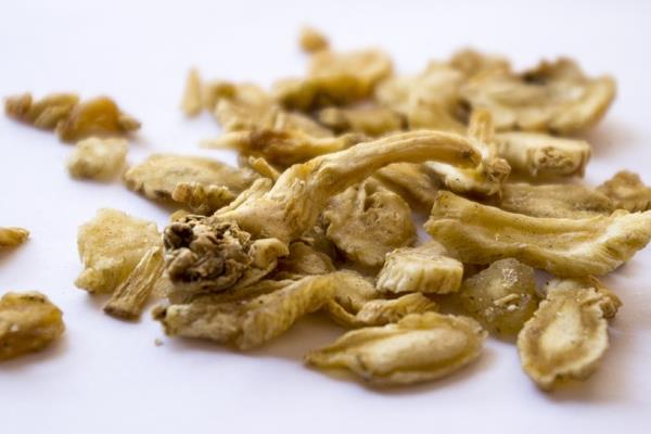 桔梗的功效與作用及禁忌 桔梗的藥用選方