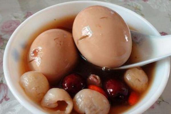 當歸紅糖煮雞蛋的功效與作用 當歸紅糖雞蛋的做法