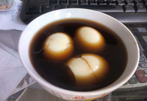 當歸紅糖煮雞蛋的功效與作用 當歸紅糖雞蛋的做法