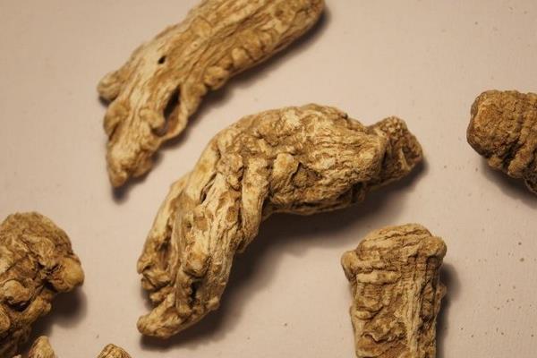 當歸的功效與作用及禁忌 當歸怎么吃效果最好