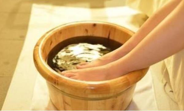 當歸泡腳的功效與作用 當歸泡腳的具體泡法及功效
