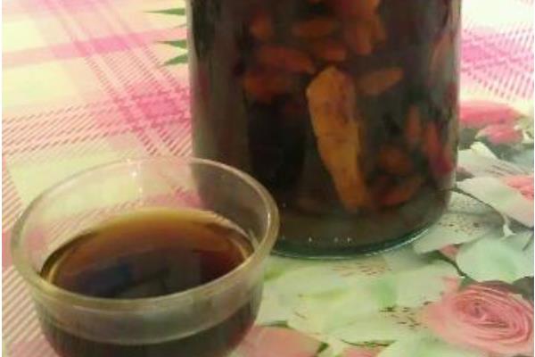 黃精酒的功效與作用與制作方法黃精泡酒用什么樣的白酒好
