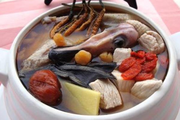 冬蟲夏草治什么病 冬蟲夏草怎么吃有效