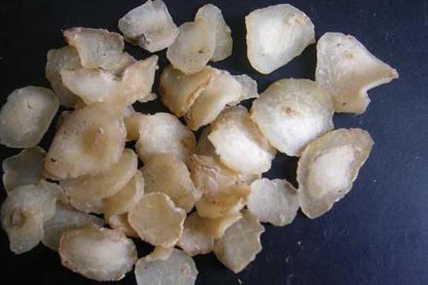 半夏產地在哪里 半夏的形態特征