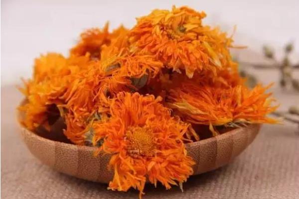 金盞菊的功效與作用及禁忌 金盞菊藥用價值