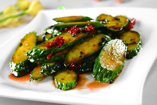 紫蘇煎黃瓜的家常做法 紫蘇煎黃瓜怎么做簡單又好吃