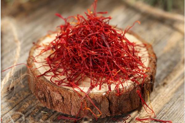 藏紅花有什么療效 藏紅花治療什么