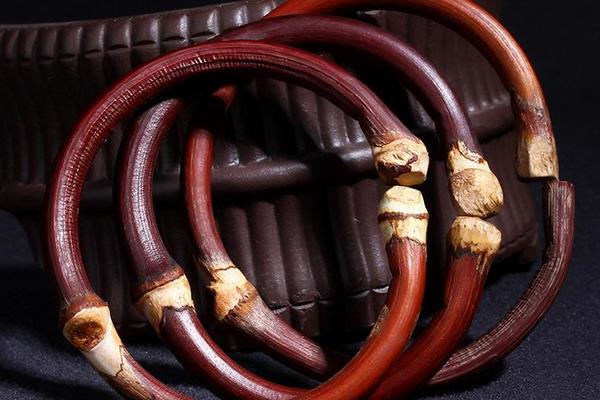 雞血藤圖片大全 雞血藤產(chǎn)地在哪里