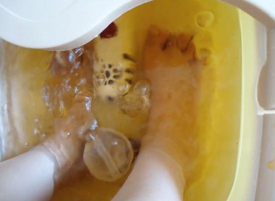  藏紅花泡腳有什么好處 藏紅花泡腳禁忌有哪些