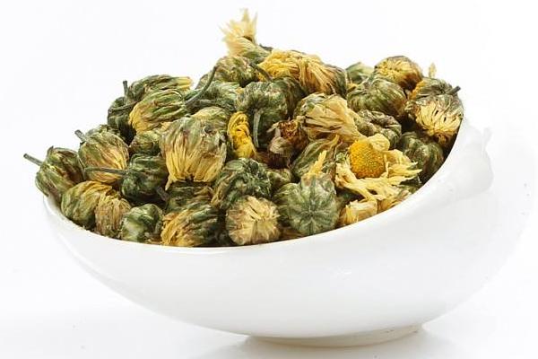 胎菊和貢菊的區別是什么 胎菊和貢菊哪個好