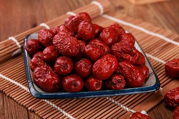 灰棗上面的灰能吃嗎 新疆灰棗為什么有灰