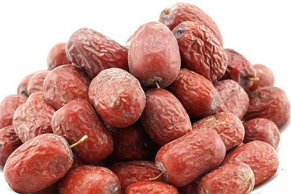 灰棗和紅棗的區別是什么 灰棗和紅棗哪個好吃