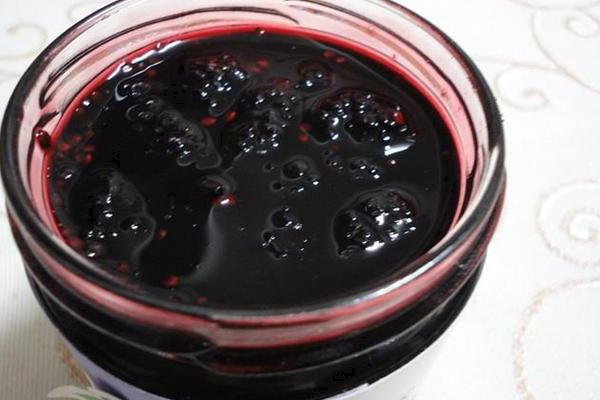 桑葚果醬的功效與作用 桑葚果醬可以存放多久