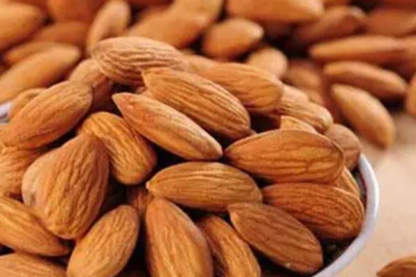 杏子和杏仁的區別是什么 杏仁是杏子的核嗎