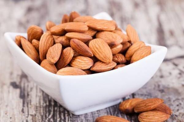 杏子和杏仁的區別是什么 杏仁是杏子的核嗎