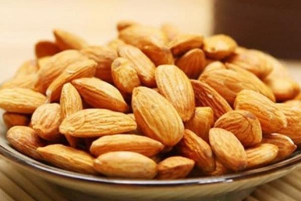 杏子和杏仁的區別是什么 杏仁是杏子的核嗎