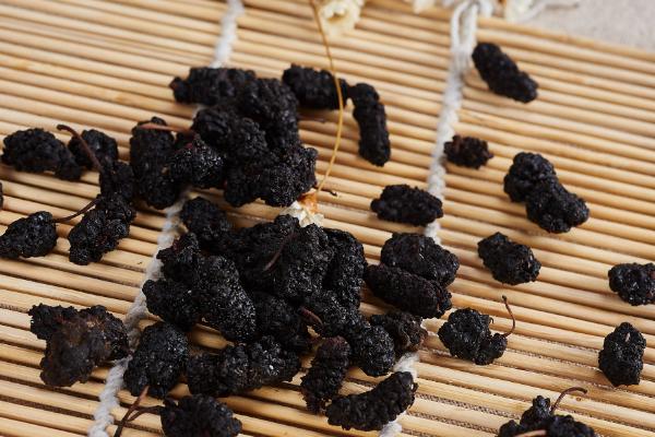 黑桑葚干的功效與作用 桑葚干的副作用