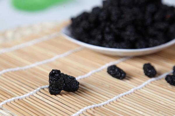 黑桑葚干的功效與作用 桑葚干的副作用