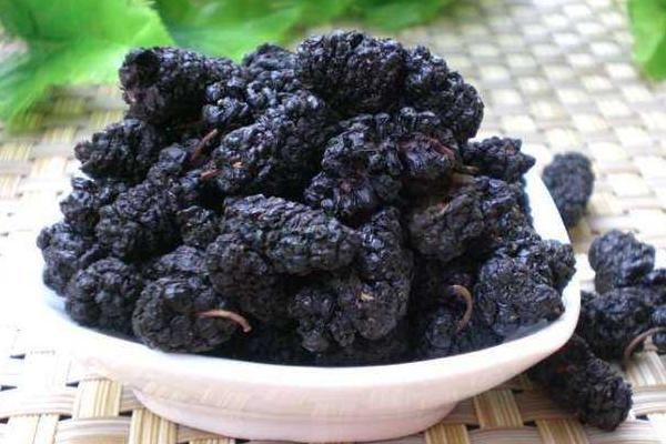 黑桑葚干的功效與作用 桑葚干的副作用