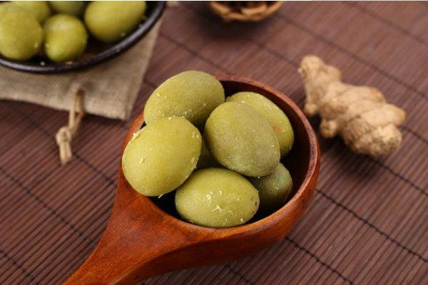 橄欖怎么吃 吃橄欖有什么好處