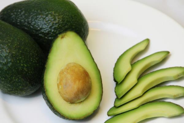 牛油果怎么挑選 牛油果可以每天吃嗎