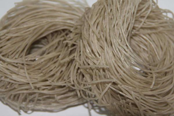 紅薯粉絲市場價(jià)格多少錢一斤 如何辨別真假紅薯粉